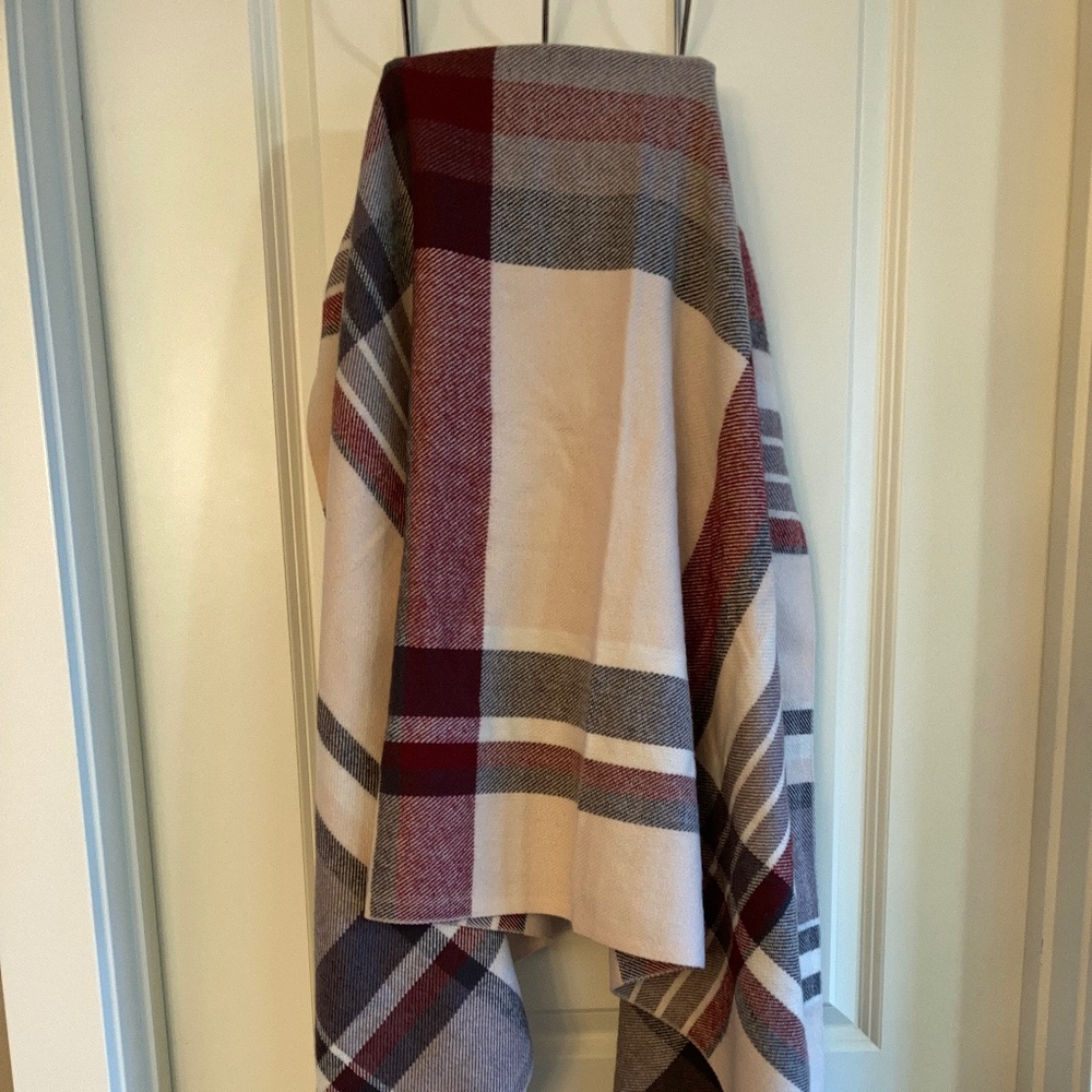 Warm Plaid Scarf Very Soft Colours purple white grey burgundy pink